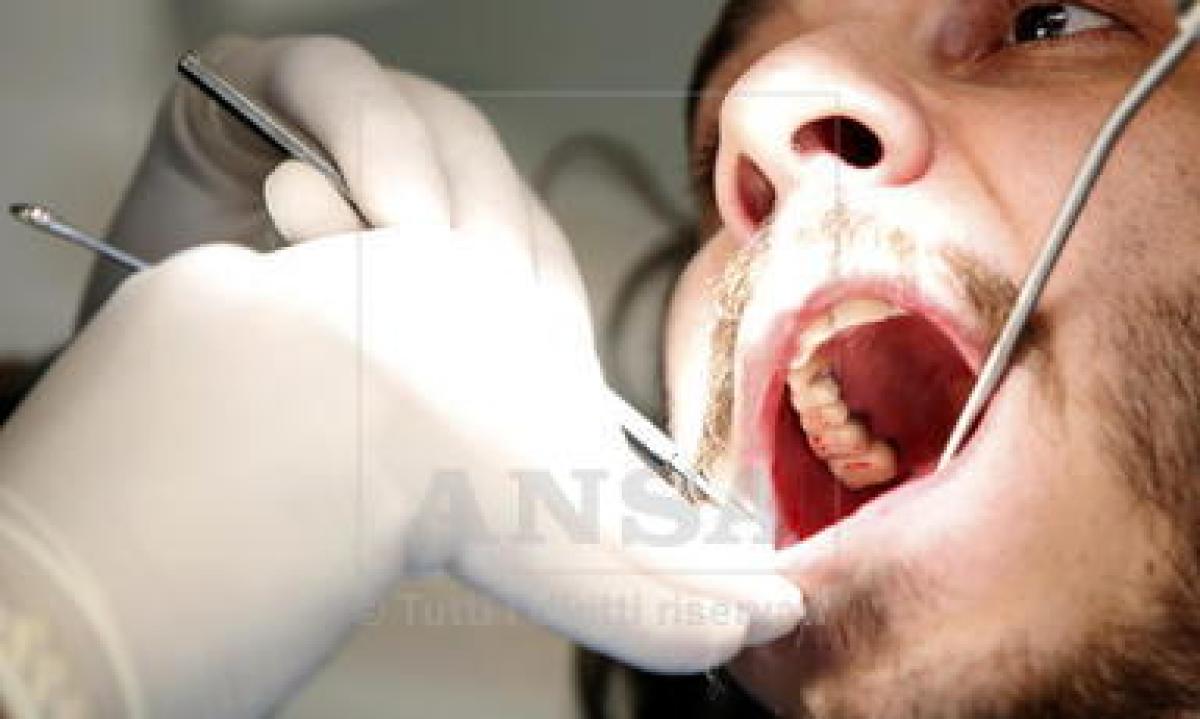 Pulizia dei denti: cos’è, come e quando farla