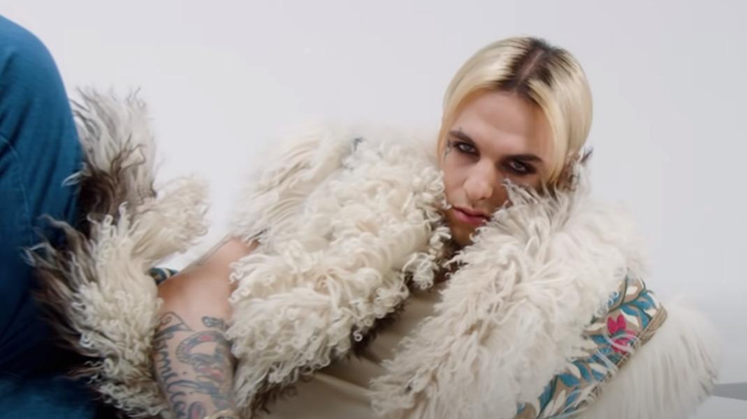 Achille Lauro, “Stupidi ragazzi”: ecco quando esce la nuova canzone, testo e significato