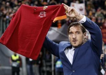 Roma, Totti fa sognare i tifosi: “Torni se confermano De Rossi? Io torno prima”