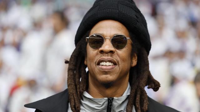 Jay-Z nega le accuse di stupro e denuncia Tony Buzbee: “È un ricatto senza ritegno”