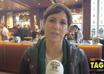 Assalto sede Pro Vita, l’assessora Lucarelli: “Ci siamo fatti vivi subito. La pulizia delle serrande è stata ordinata dalla Questura” | VIDEO