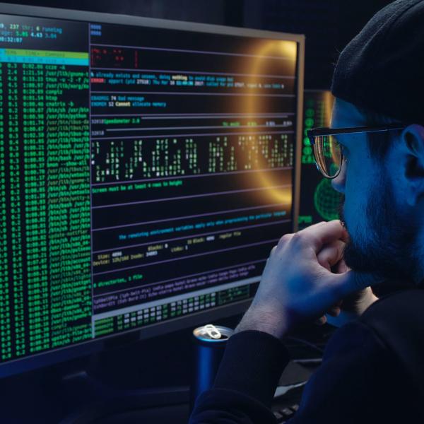 Hackerata la At&T, una delle più grandi compagnie telefoniche Usa: dati personali di 73 milioni di utenti finiti sul web