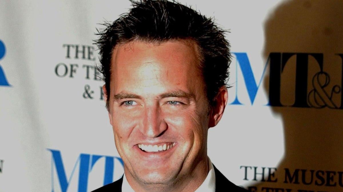 Un anno senza Matthew Perry, venduta la villa dov’è morto: cosa diventerà