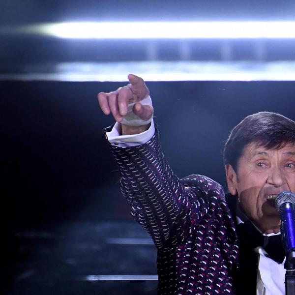 Gianni Morandi mostra per la prima volta le ustioni dopo l’incidente: “Voglia di urlare!”