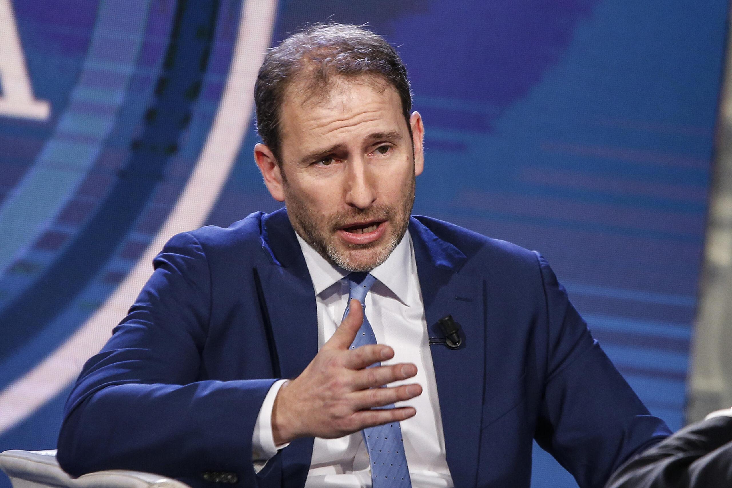 Casaleggio spara a zero su Conte per il fiasco alle Europee del M5S: “Lui centrale a discapito del programma e dei principi”. E affossa l’alleanza con il Pd…