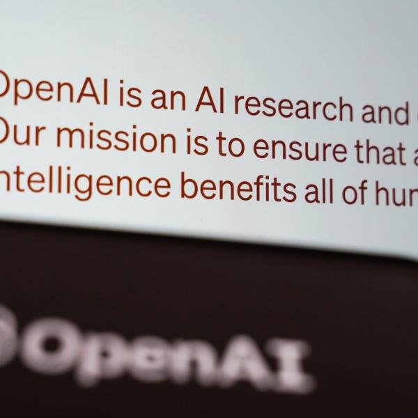 ChatGPT, verso l’incontro con il garante: OpenAI “disposta a collaborare”