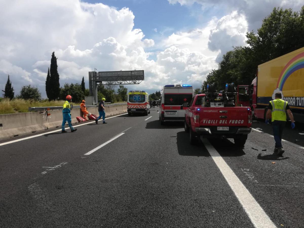 Terni, incidente sulla A1 fra Chiusi e Fabro: un morto e tre feriti