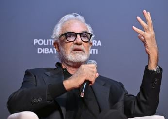 Briatore non torna in Sardegna dopo la vittoria di Alessandra Todde? L’imprenditore smentisce: “Sono caz**te, le auguro un buon lavoro”