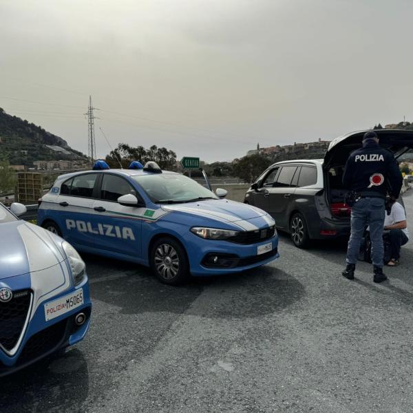 Imperia, trovato migrante morto in una tenda a Ventimiglia: indagini in corso