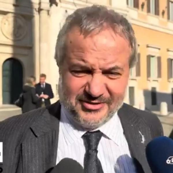 Le reazioni alla mancata ratifica del Mes. Borghi: “Il trattato è molto pericoloso per l’Italia, adesso sono sereno” | VIDEO