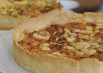 Torta salata con tonno e patate: una ricetta, tante varianti