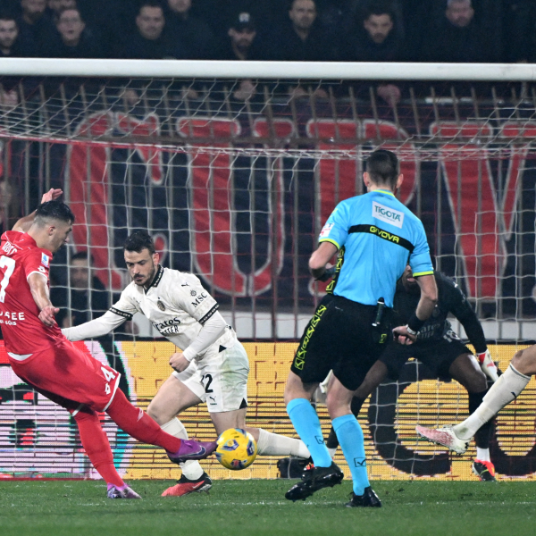 Monza-Milan 4-2, cronaca e tabellino: fa festa Palladino, Pioli stecca l’aggancio alla Juve