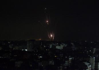 Israele, continuano raid su Gaza. Sale il bilancio delle vittime: 1300 israeliani, più di 2000 i palestinesi