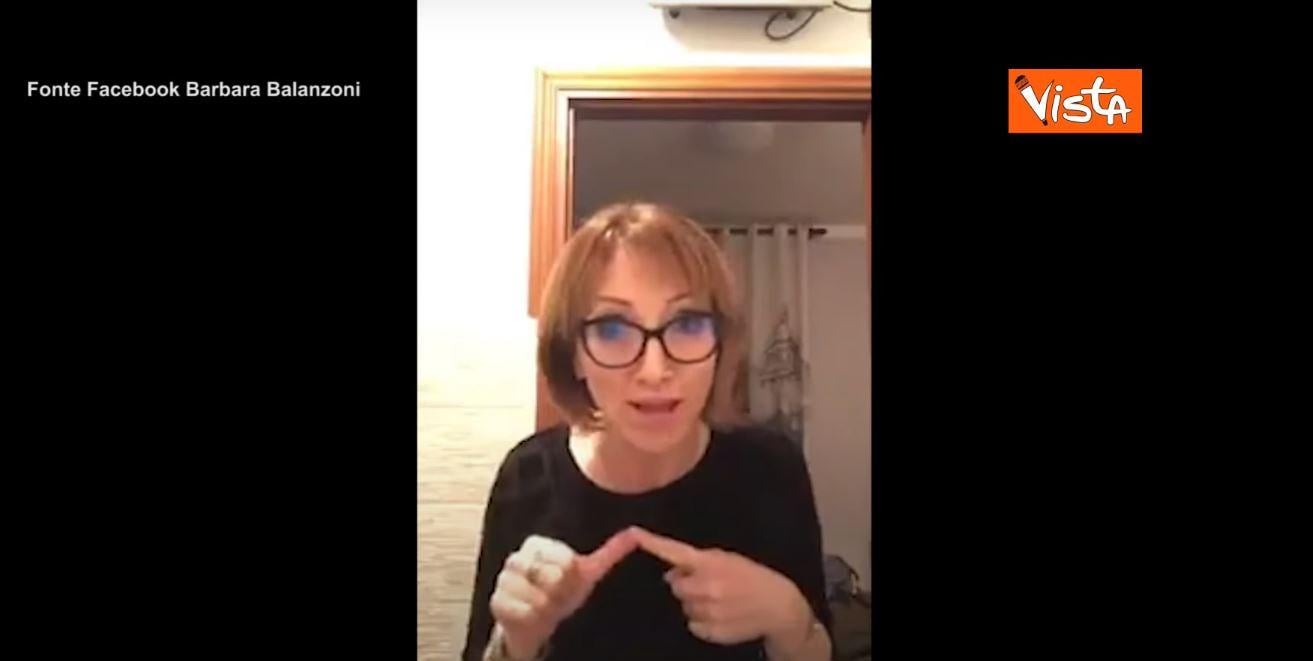 Barbara Balanzoni radiata dall’albo. Il medico no vax “me ne fotto”