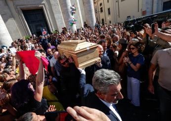 Funerali Michela Murgia: i ricordi di Saviano e Fratoianni, i sorri…