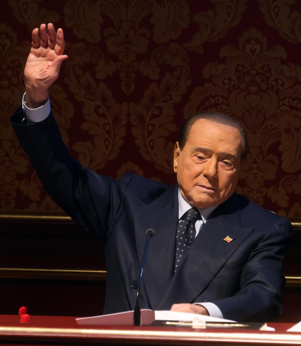 Ultime notizie Berlusconi, decima notte in terapia intensiva per il…