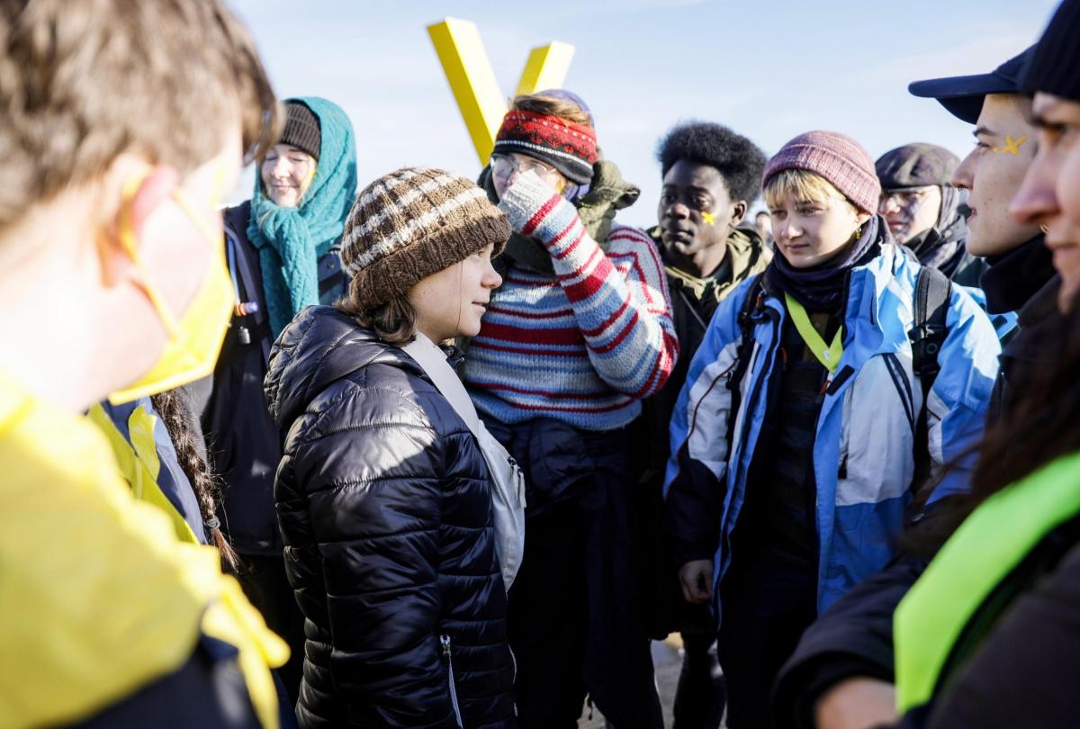 Greta Thunberg fermata dalla polizia tedesca: l’attivista finisce i…