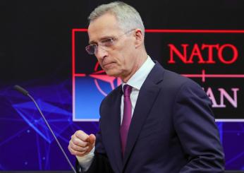 Nato, Stoltenberg invita al 2% del Pil sulla Difesa come “obiettivo minimo per tutti”