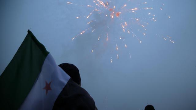 Il futuro della Siria è una nuova dittatura? Misteri sulla ricostruzione e il miraggio delle elezioni