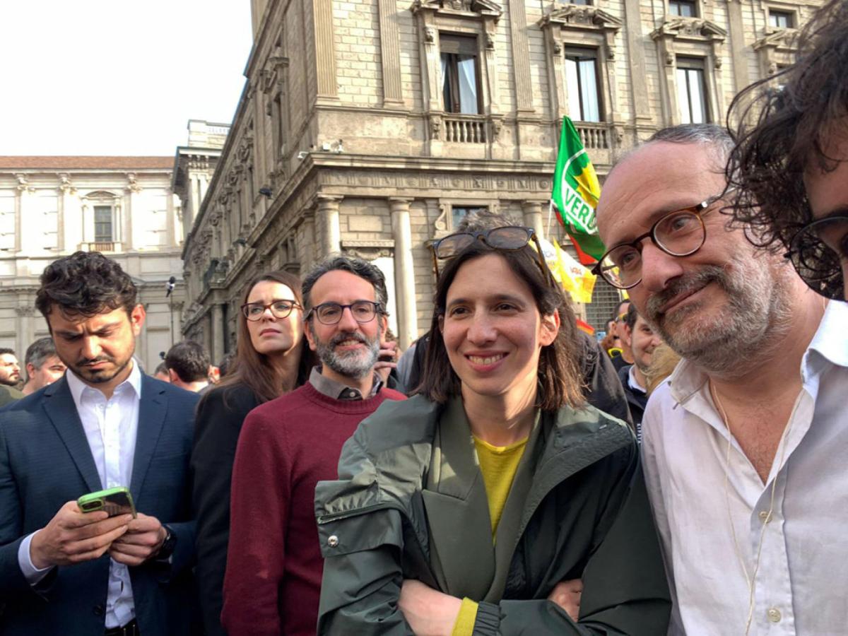 Manifestazione LGBT a Milano: “Giù le mani dai nostri figli e dalle…