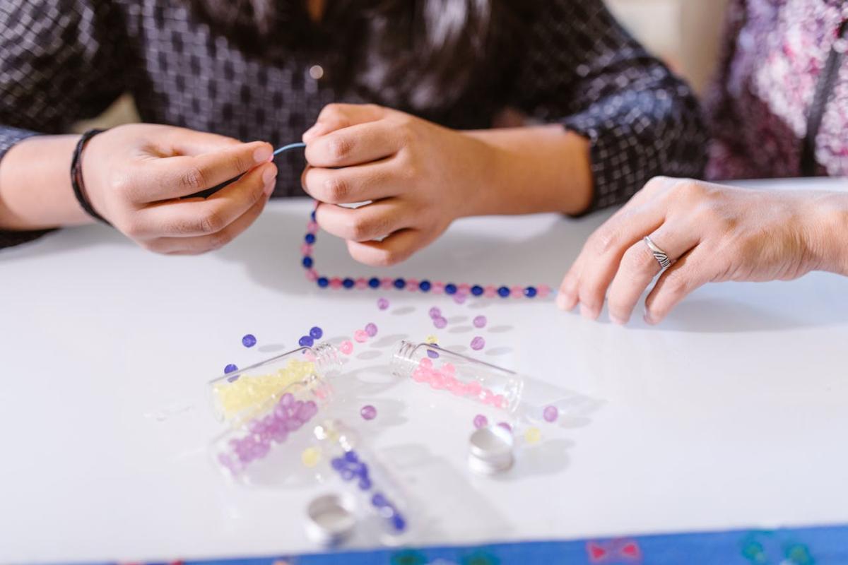 Metodo Montessori nelle scuole medie: caratteristiche e benefici