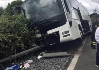 Genova, polizia ferma l’autista del pullman di una gita scolastica trovato positivo all’alcool test