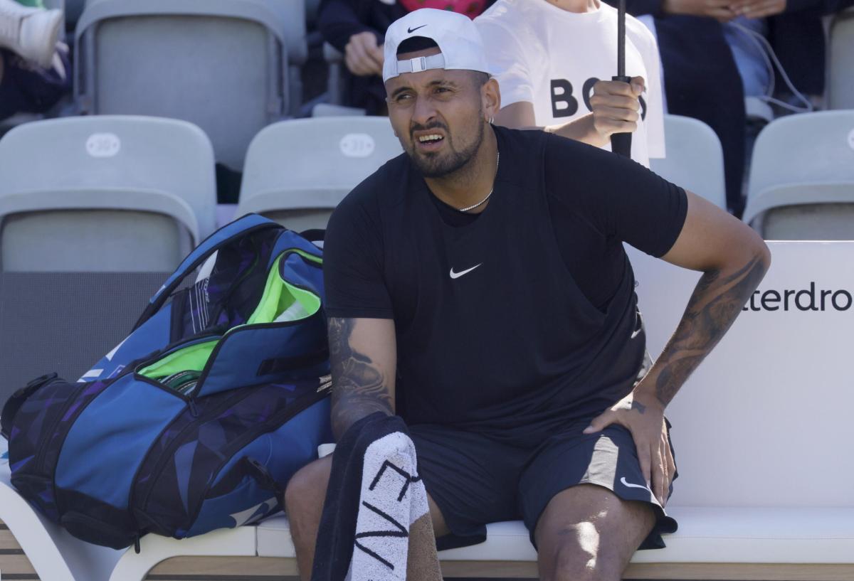 Wimbledon, Kyrgios si ritira: “Ho problemi al polso ma tornerò”