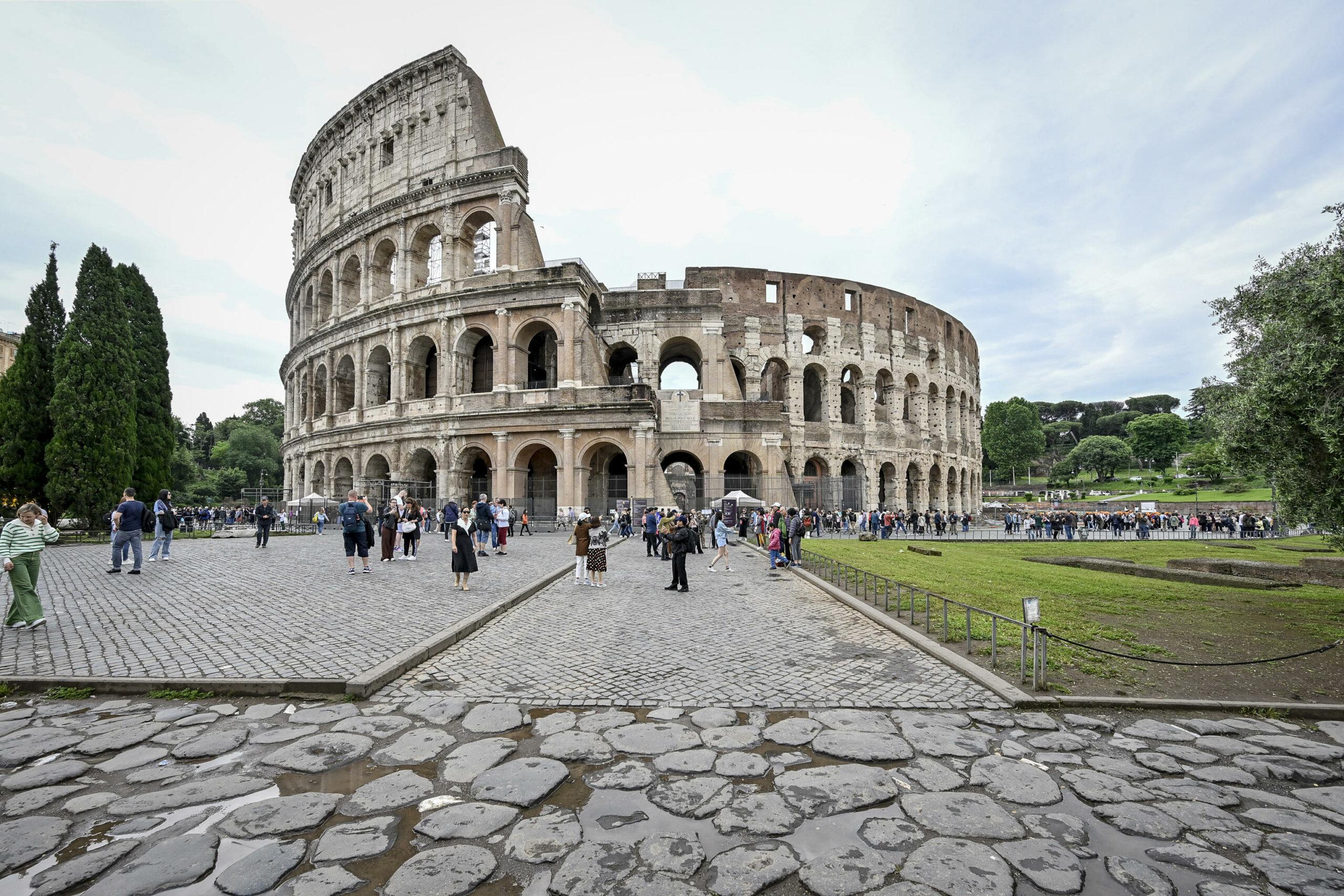 Il Colosseo è aperto il 1 gennaio 2024? Orari e cosa visitare nel Parco Archeologico