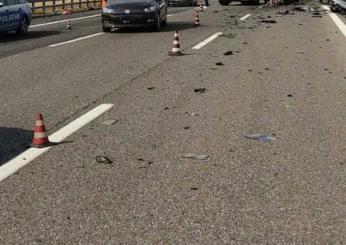 Bergamo, incidente a Presezzo: scontro tra auto e camion, un morto