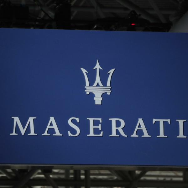 Maserati GranCabrio 2024: prezzo, dimensioni, motore e interni