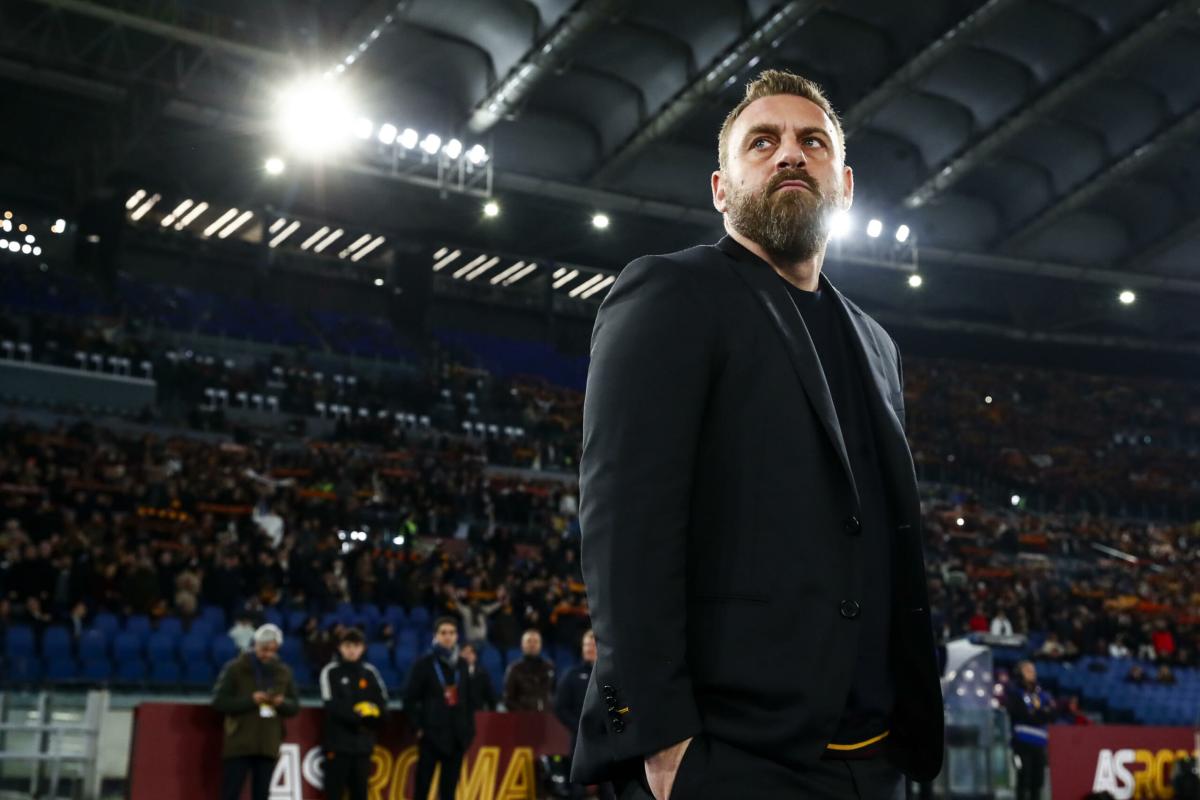 Brighton-Roma, De Rossi: “Può esserci un po’ di rilassatezza. Su Lukaku e Dybala…”