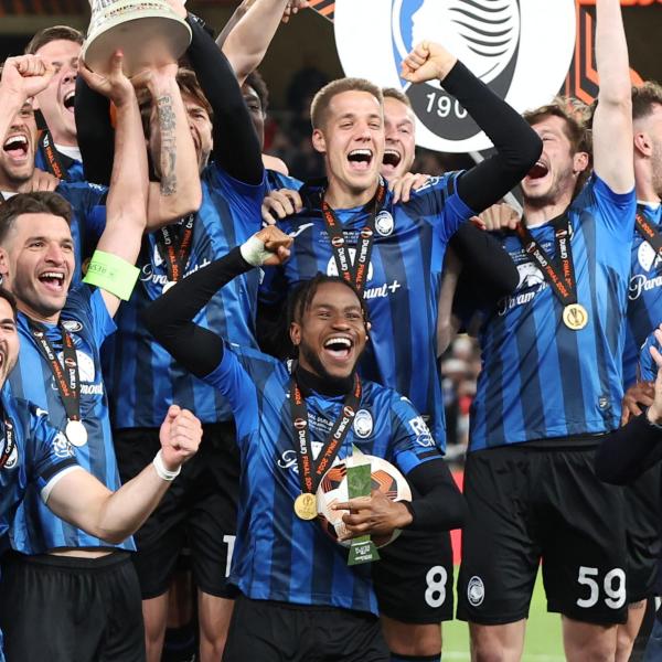 Atalanta, tripletta per Lookman in finale di Europa League: l’africano batte due record ed entra nella storia