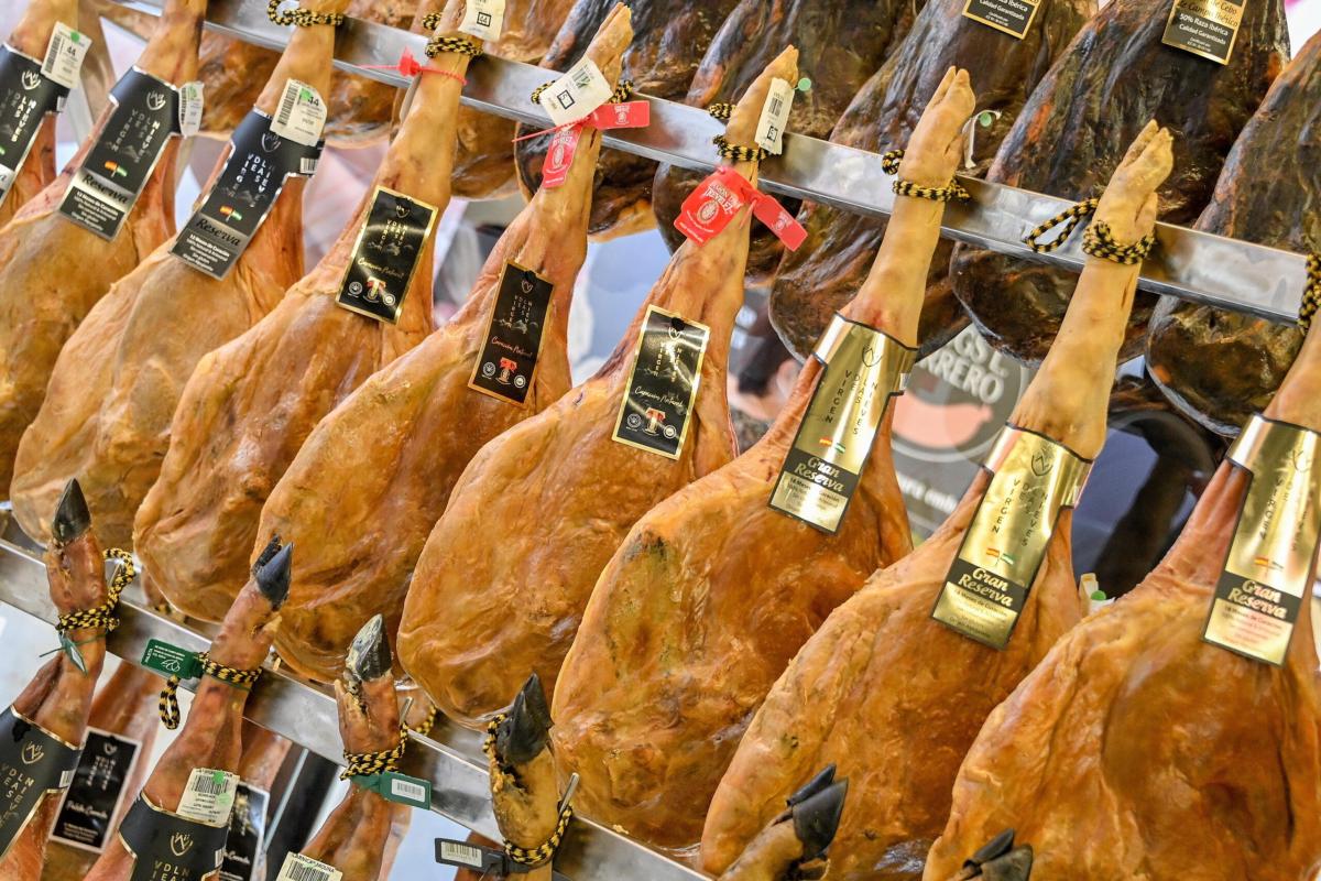 Friuli, rubati 200mila euro in cosce di prosciutto affumicato: 7 arresti a Milano, Foggia e Andria