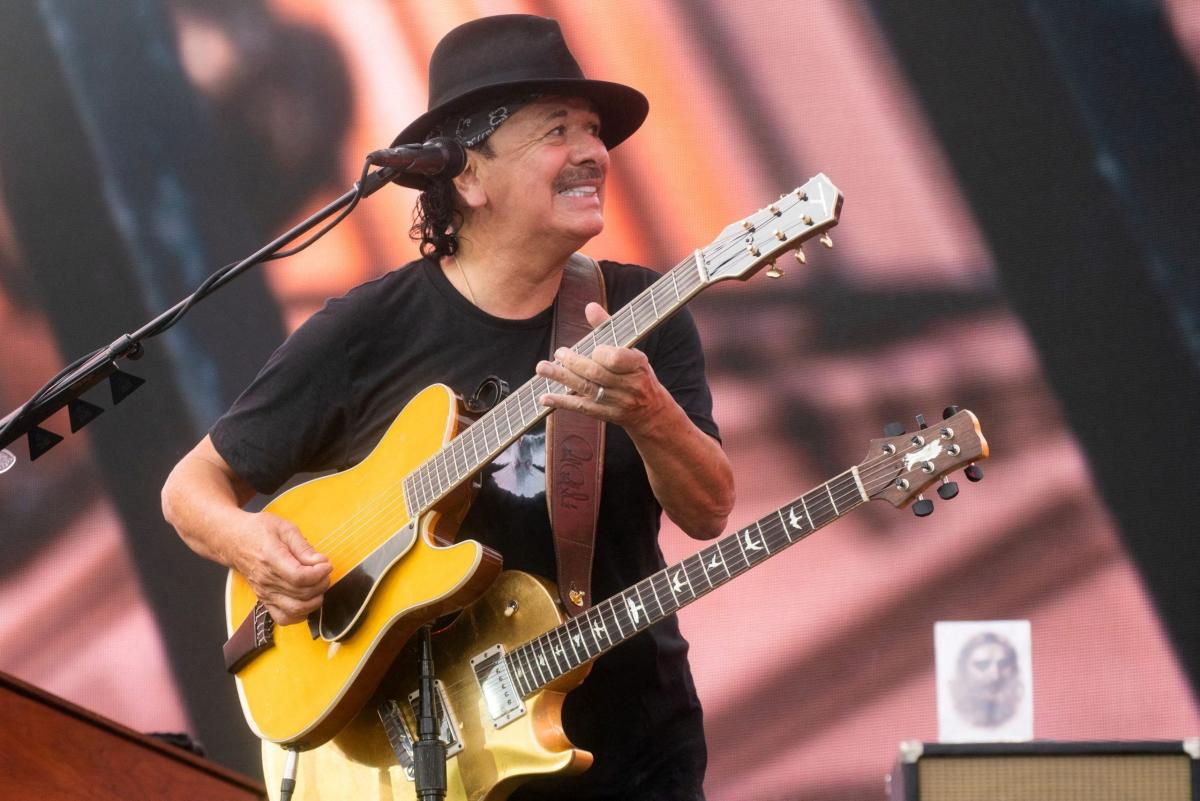 Carlos Santana news: il chitarrista messicano è svenuto durante un …