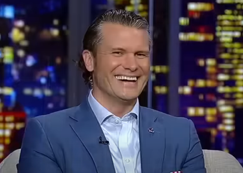 Trump sceglie Pete Hegseth come segretario della difesa Usa: le sue posizioni anti-woke e anti-Nato