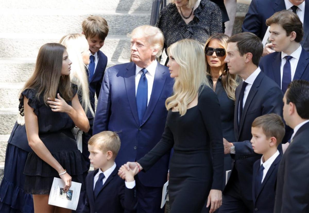 Funerali di Ivana Trump, “Bella dentro e fuori, una forza della nat…