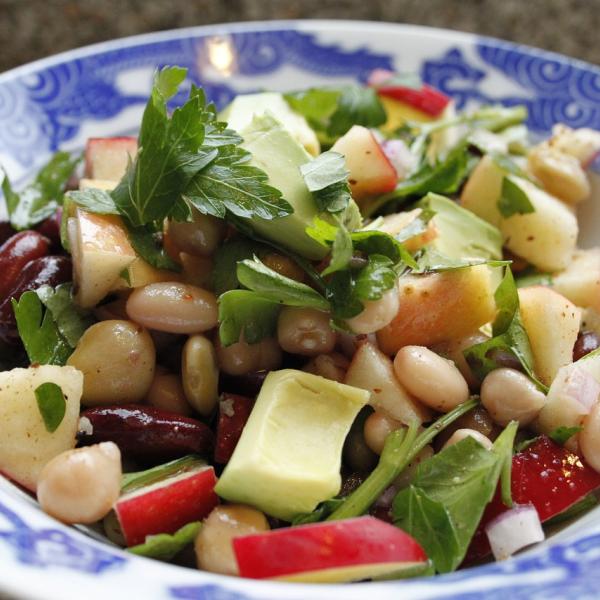 Voglia di qualcosa di fresco? Provate un’insalata di fagioli sfiziosa