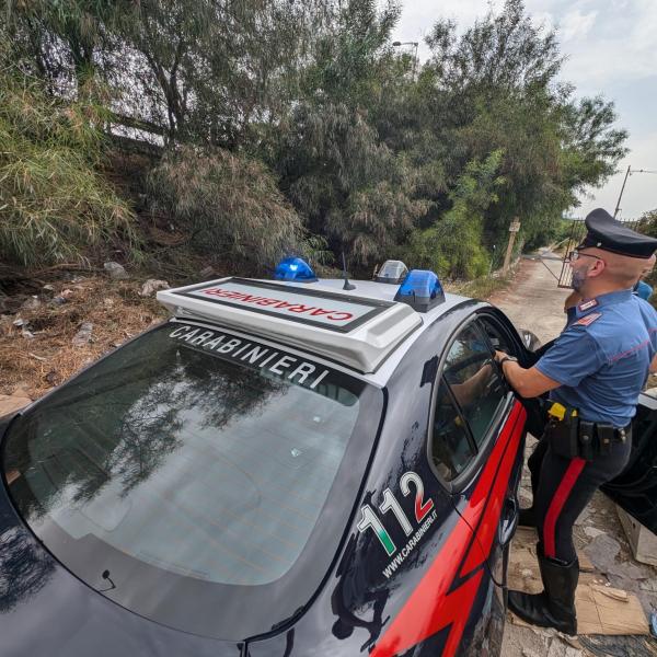 Incidente a Palermo, padre ubriaco alla guida senza patente si schianta in auto: morta la bimba di 3 anni a Villabate