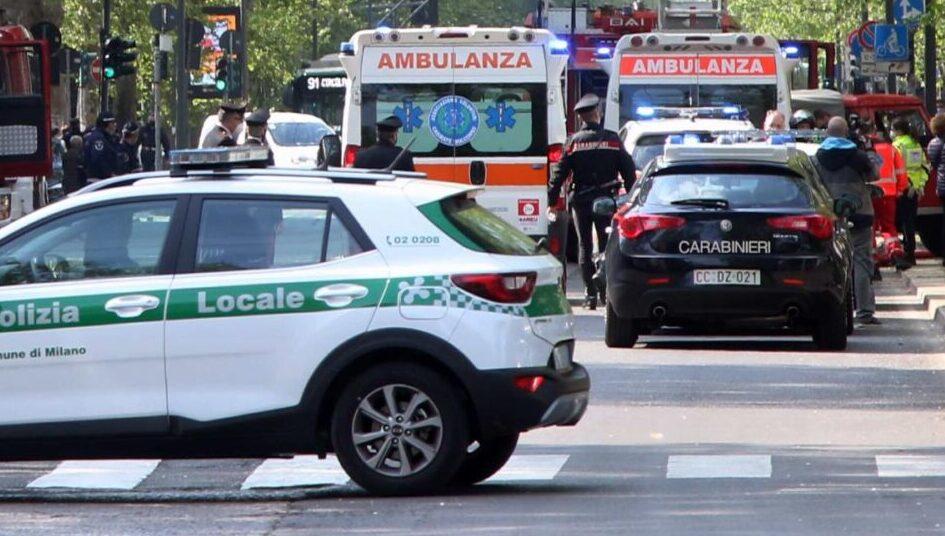 Milano, incidente in via Lorenteggio: morta 77enne travolta mentre era sul marciapiede