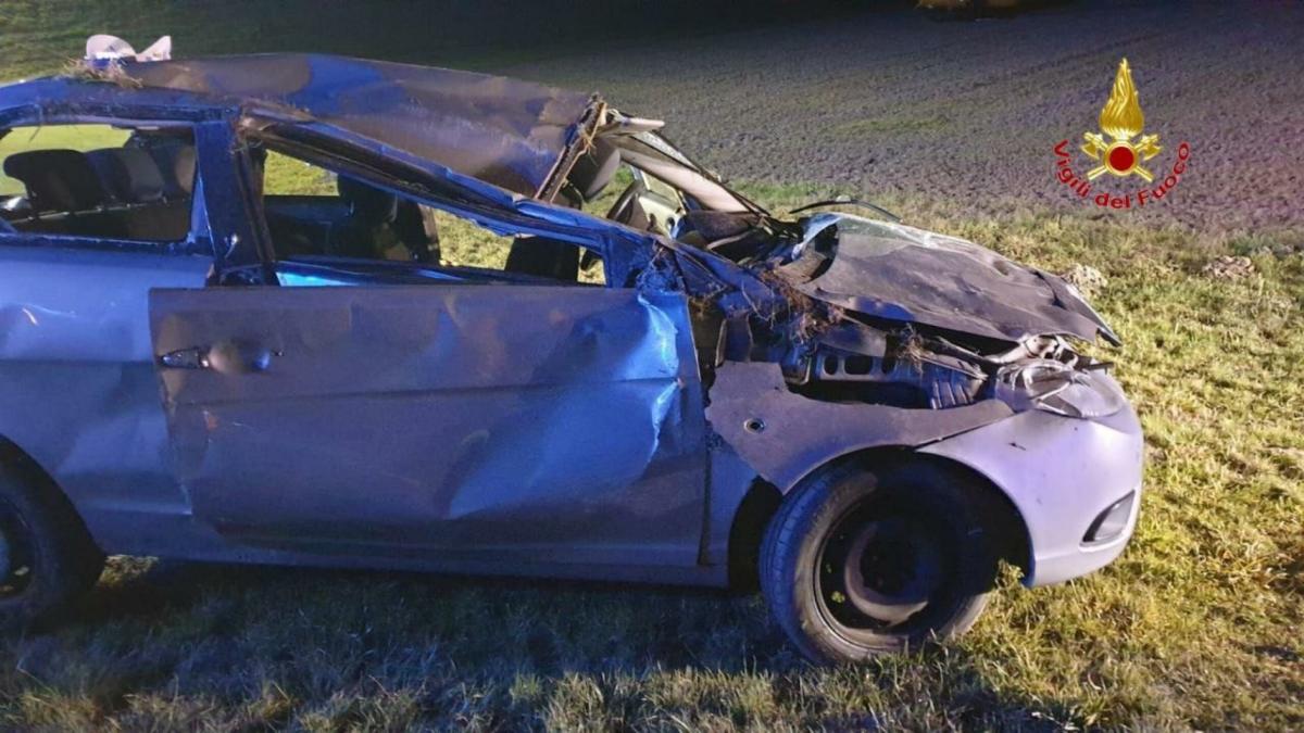 Cremona, incidente stradale all’alba del 2 gennaio: si schianta contro guardrail, morto un 38enne albanese