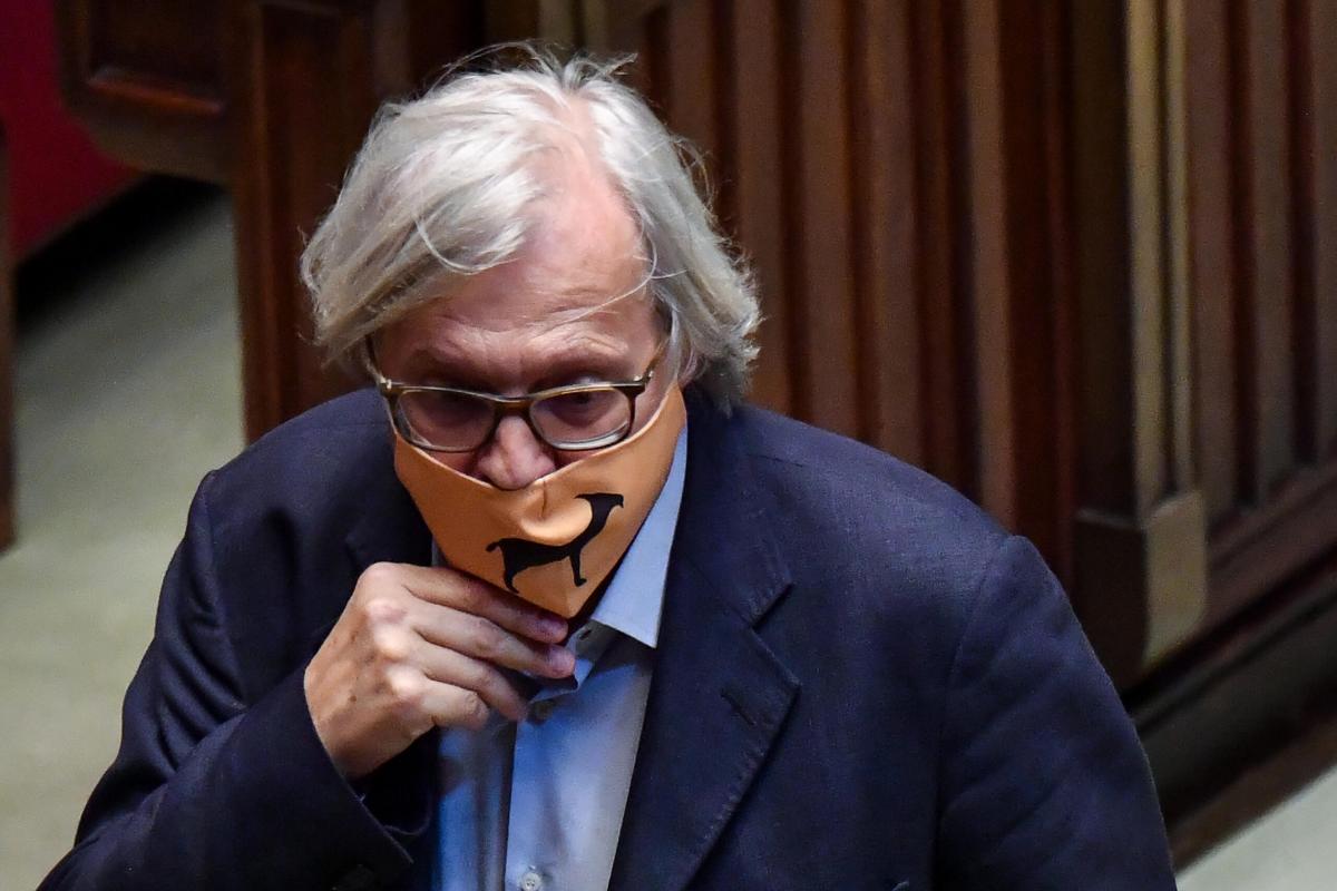 Niente immunità: Vittorio Sgarbi a processo per gli insulti rivolti…