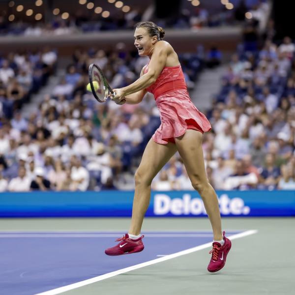 WTA, Aryna Sabalenka diventa la numero uno del ranking: superata la Swiatek