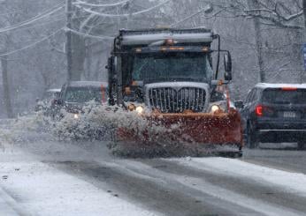 Usa, le tempeste invernali colpiscono duro il nordest: 3 morti e 40 milioni di persone in allerta