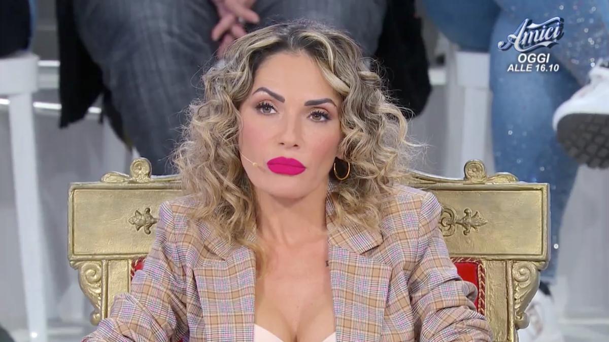 Uomini e Donne, Ida a Mario: “Non voglio che te ne vai”