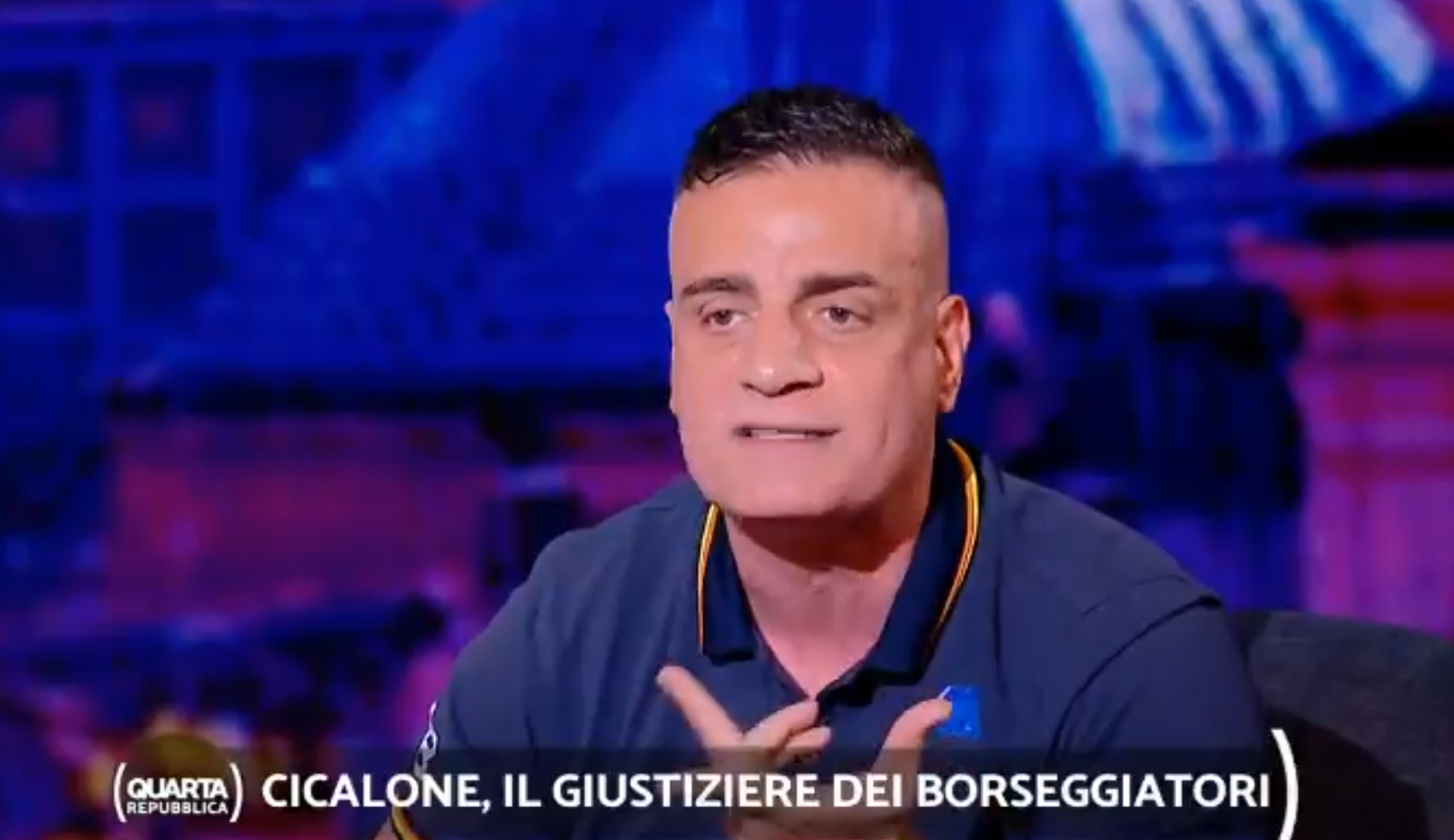 Cicalone-Sansonetti, botte da orbi fra lo youtuber ed il giornalista: “Ma quali pestaggi, quello che faccio è lecito!”, “Non sei tu a fare la legge!”| VIDEO