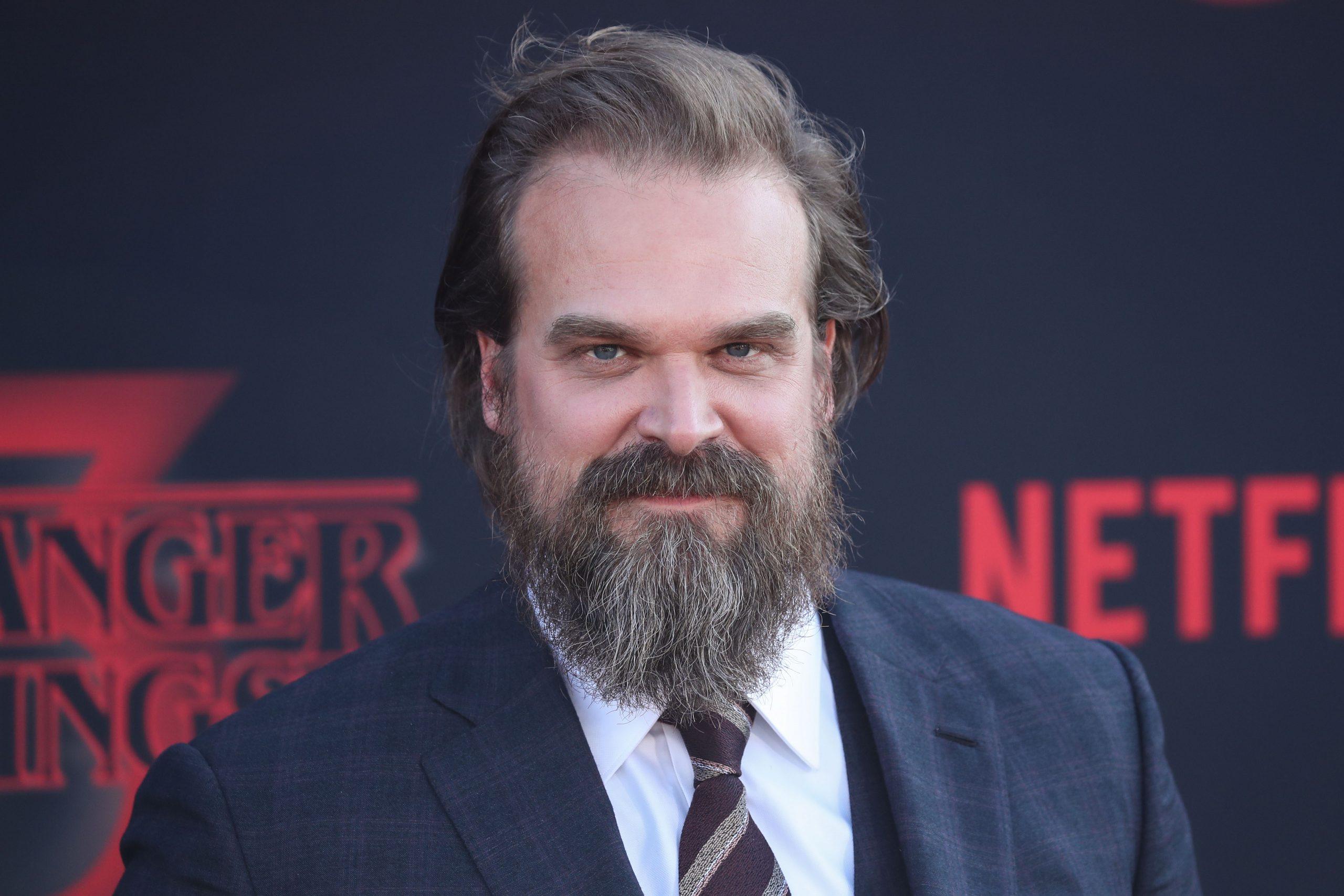 Stranger Things, David Harbour sul Volume 2 della stagione 4: “Sarà una corsa”