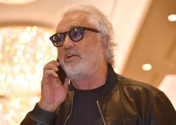 Flavio Briatore in coda sull’autostrada si sfoga su Instagram: “Cos…