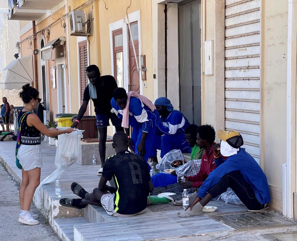 Migranti Lampedusa, la disperazione dei balneari. Il rappresentante…