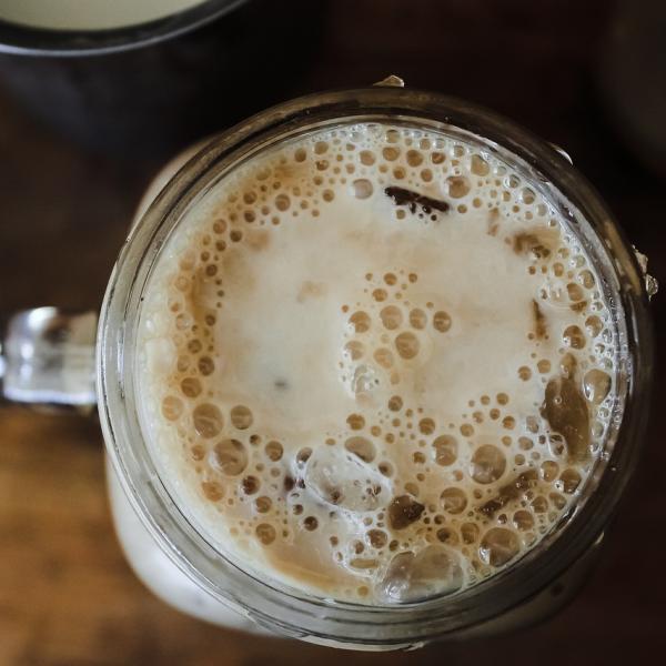 Come si fa il caffè leccese con ghiaccio e latte di mandorle