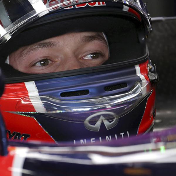 Guerra in Ucraina, l’ex F1 Kvyat contro il documento Fia